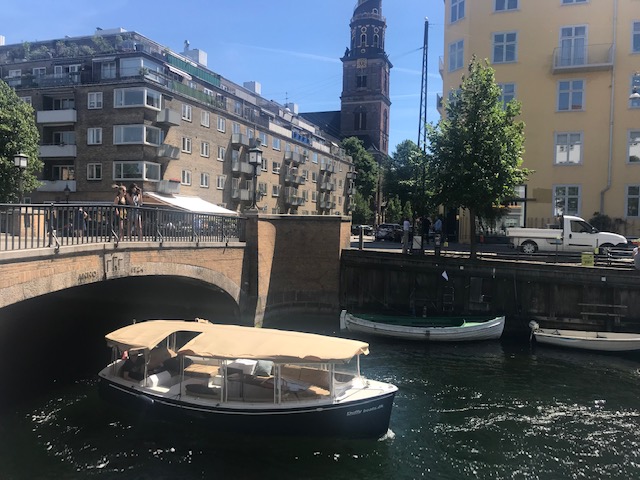 Large Duffy boat – for 12 people - Image 6